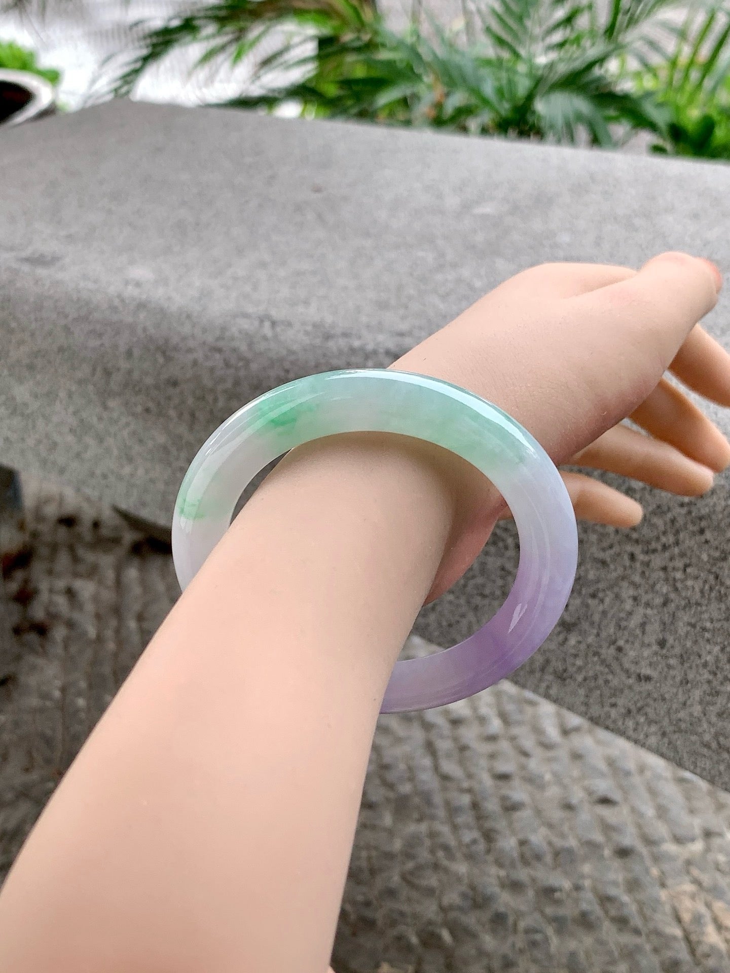 Yuanjiu Jewelry – Natural Jadeite Bracelet, "Spring with Color" (Purple, Green & White), Elegant and Charming