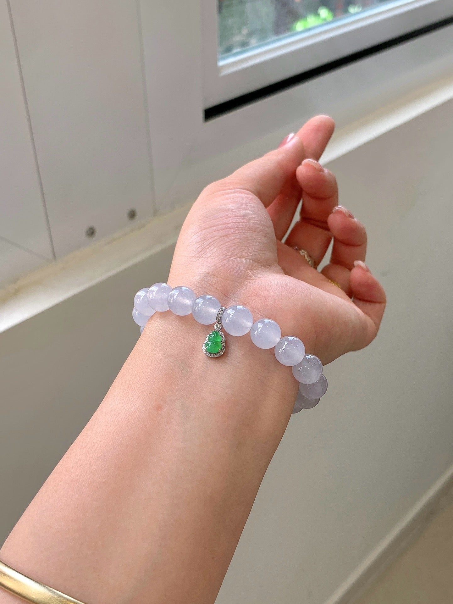 Yuanjiu Jewelry - Natural White Ice Jadeite Bead Bracelet, Adorned with 18K Gold Inlaid Gourd Charm, Minimalist and Exquisite