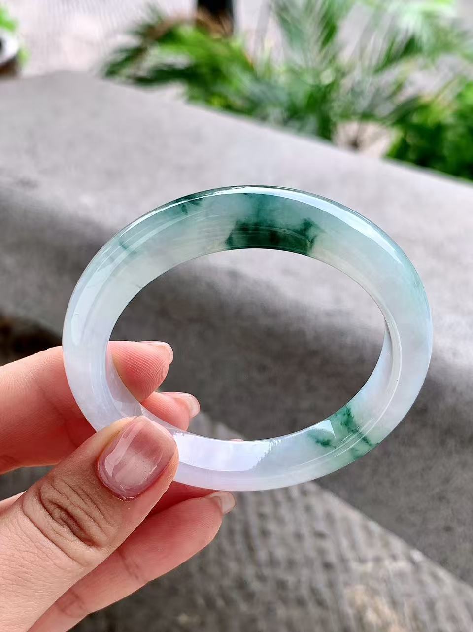 Yuanjiu Jewelry - Natural Icy Floating Flower Jade Bangle, Elegant and Graceful