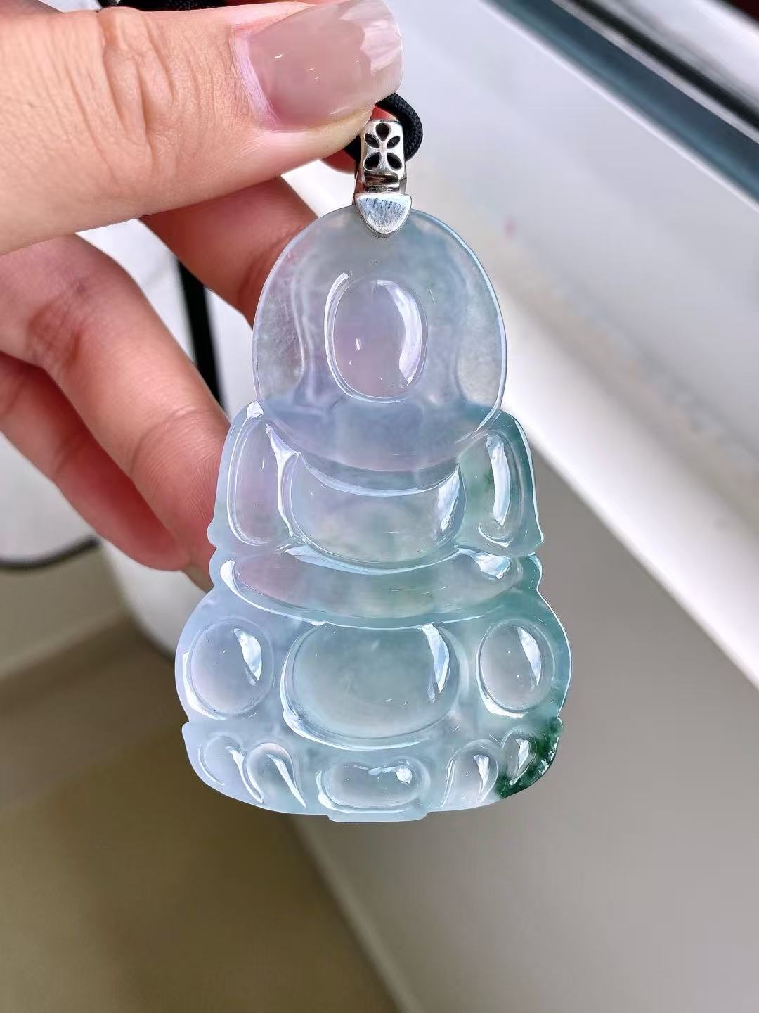 Yuanjiu Jewelry - Natural Icy Green Guanyin Jade Pendant, 18K Gold Clasp, Classical Elegance