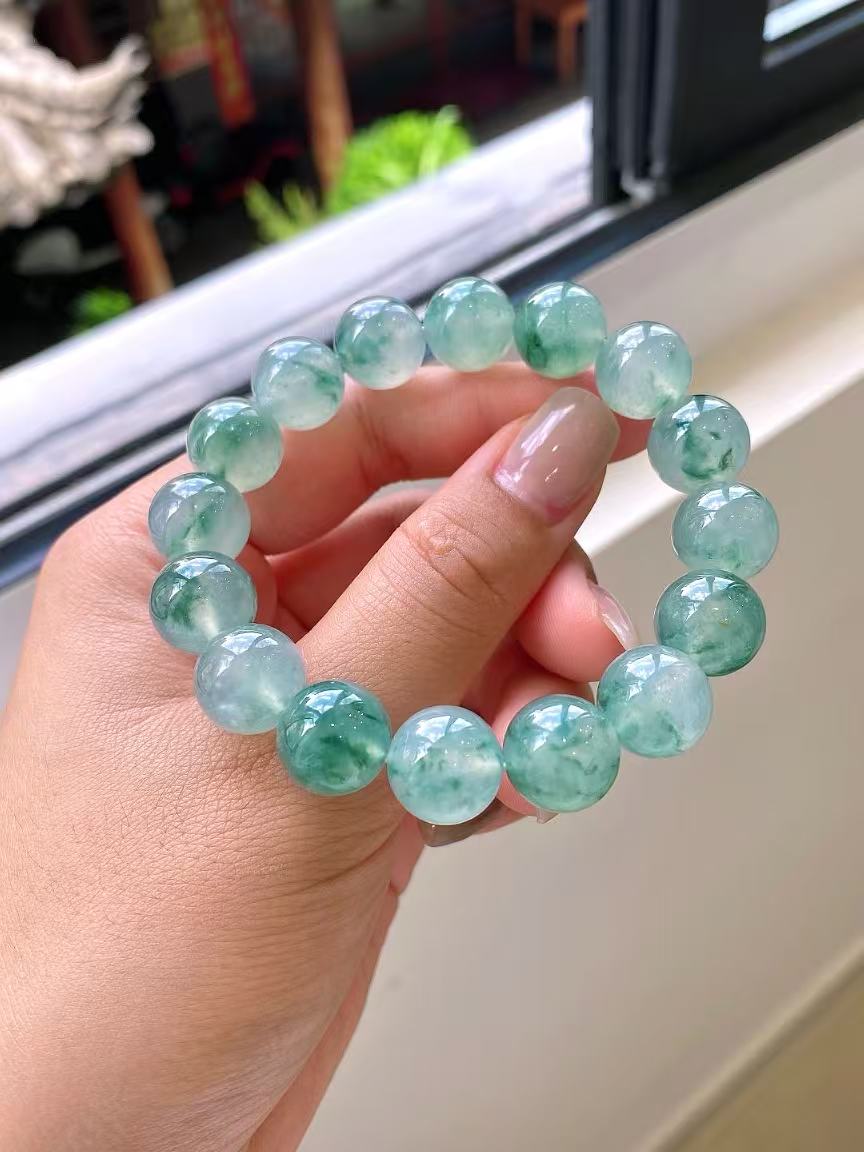 Yuanjiu Jewelry - Natural Icy Green Floating Flower Jade Bead Bracelet, Elegant and Graceful