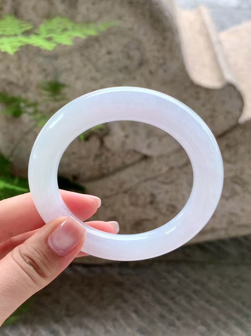 Yuanjiu Jewelry - White Moonlight Wide-Circle Jade Bangle, Elegant and Graceful