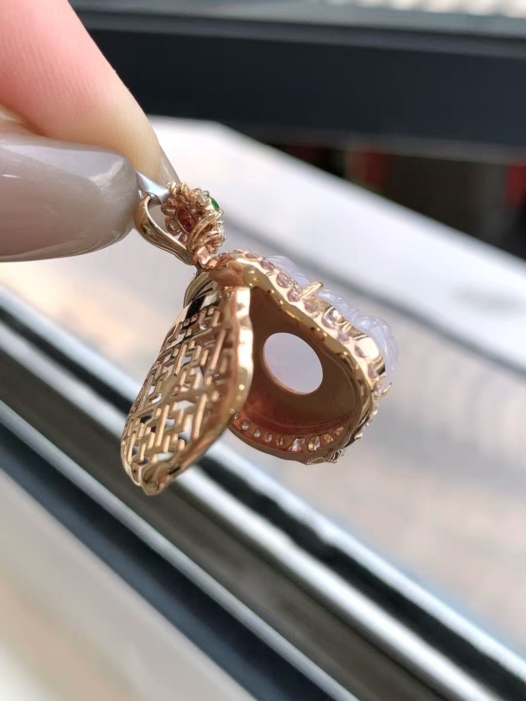 Yuanjiu Jewelry - Icy Purple Buddha Jade Pendant with 18K Gold Setting and Vibrant Green Jade, Exquisite and Enchanting
