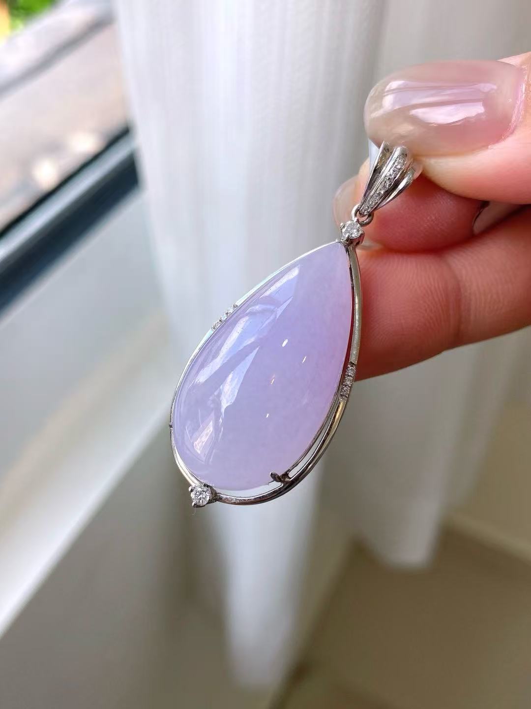 Yuanjiu Jewelry - Icy Purple Teardrop Jade Pendant with 18K Gold Setting, Elegant and Enchanting