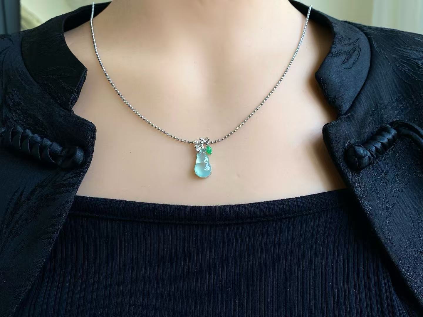 Yuanjiu Jewelry - Icy Aqua Gourd Jade Pendant with 18K Gold Setting and Vibrant Green Jade, Exquisite and Enchanting