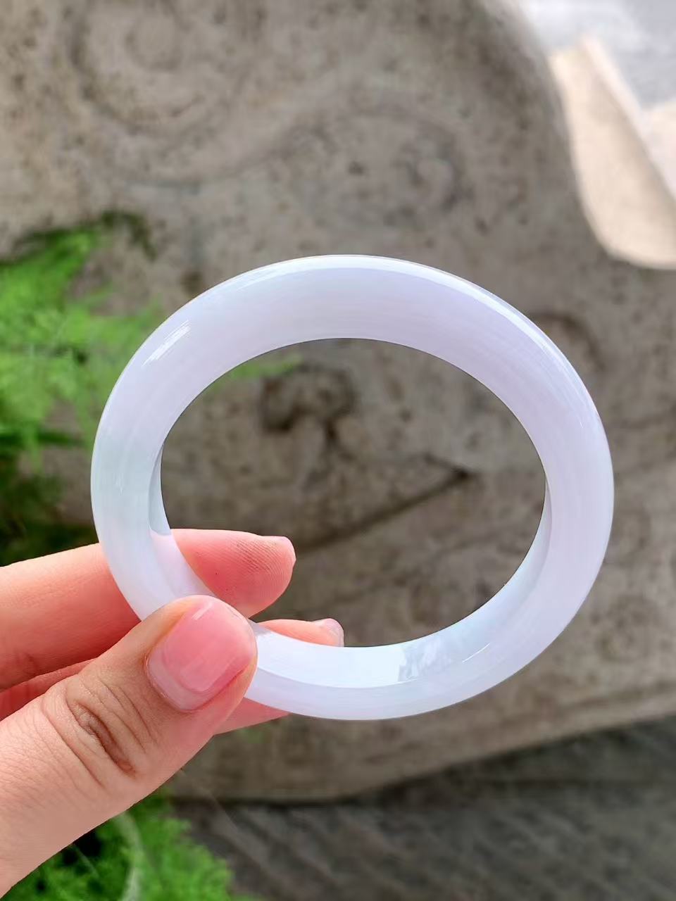 Yuanjiu Jewelry - Pale Purple Base Circular Jade Bangle, Elegant and Gentle