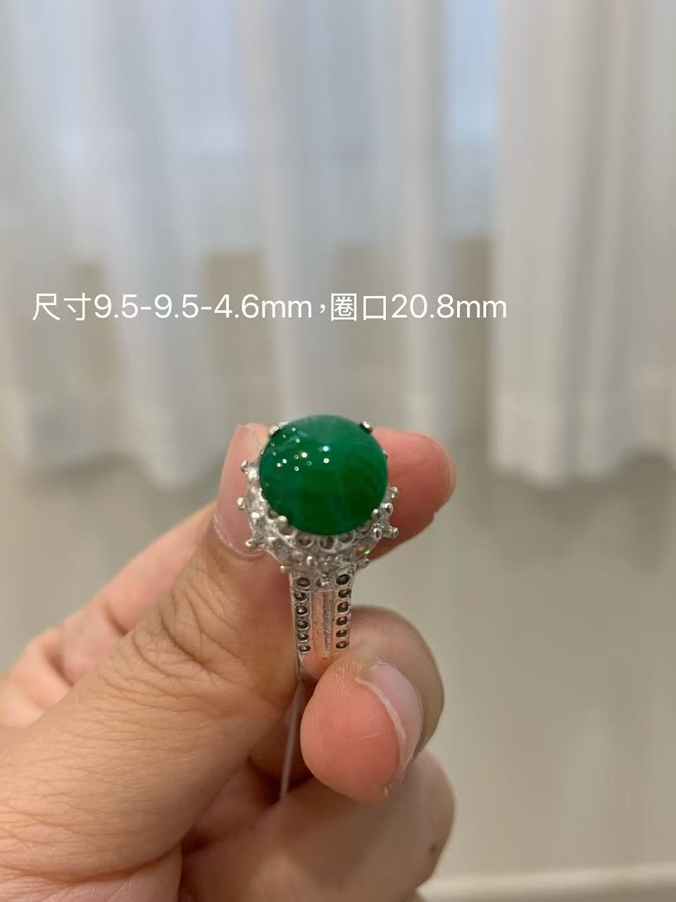 Yuanjiu Jewelry - Natural Intense Green Jadeite Cabochon Ring, Elegant and Refined