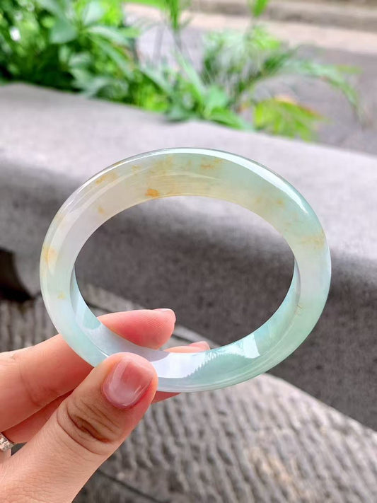 Yuanjiu Jewelry – Natural Icy Translucent "Qing" Jadeite Bracelet with Golden Speckles, Classic and Enchanting