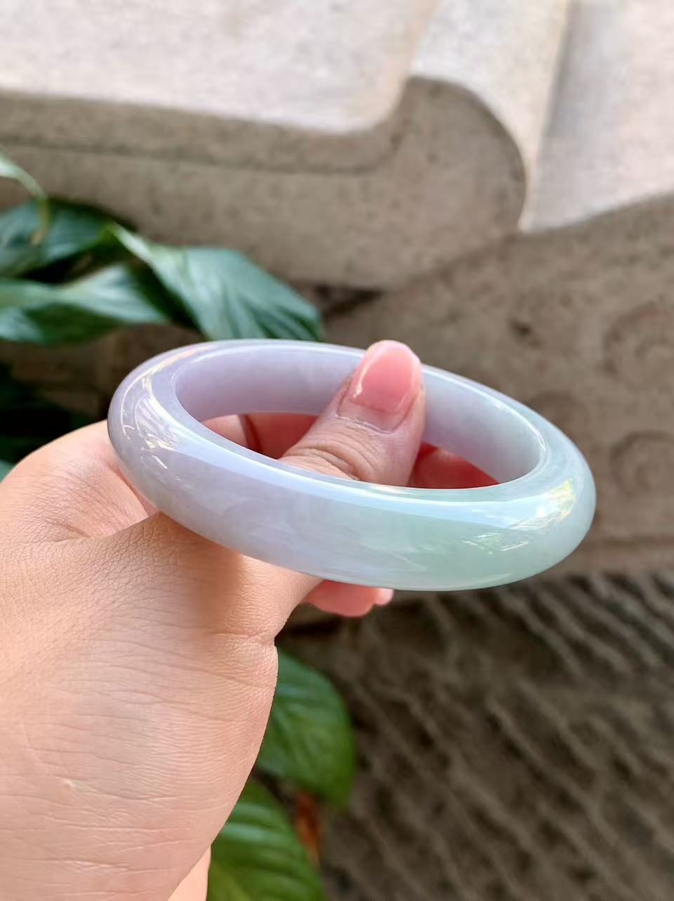 Yuanjiu Jewelry - Natural Spring Color Jade Bangle, Gentle and Elegant