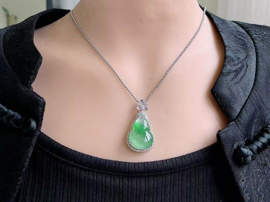 Yuanjiu Jewelry - Icy Floating Green Gourd Jade Pendant with 18K Gold Setting, Exquisite and Beautiful