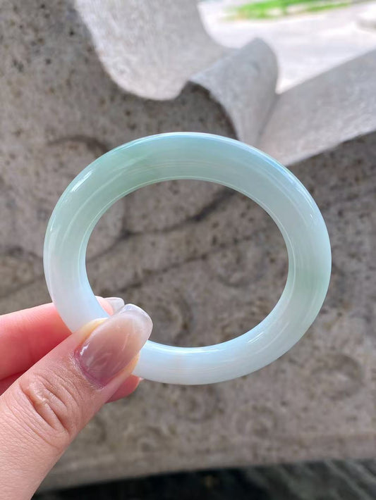Yuanjiu Jewelry - Colored Base Circular Jade Bangle, Enchantingly Graceful