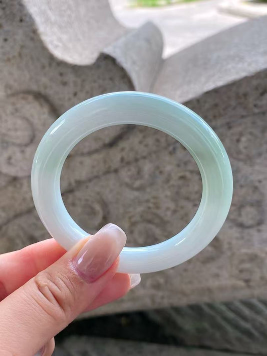 Yuanjiu Jewelry - Colored Base Circular Jade Bangle, Enchantingly Graceful