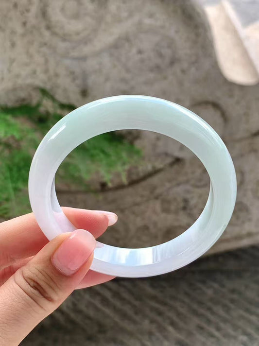 Yuanjiu Jewelry - Toned Circular Jade Bangle, Elegant and Gentle