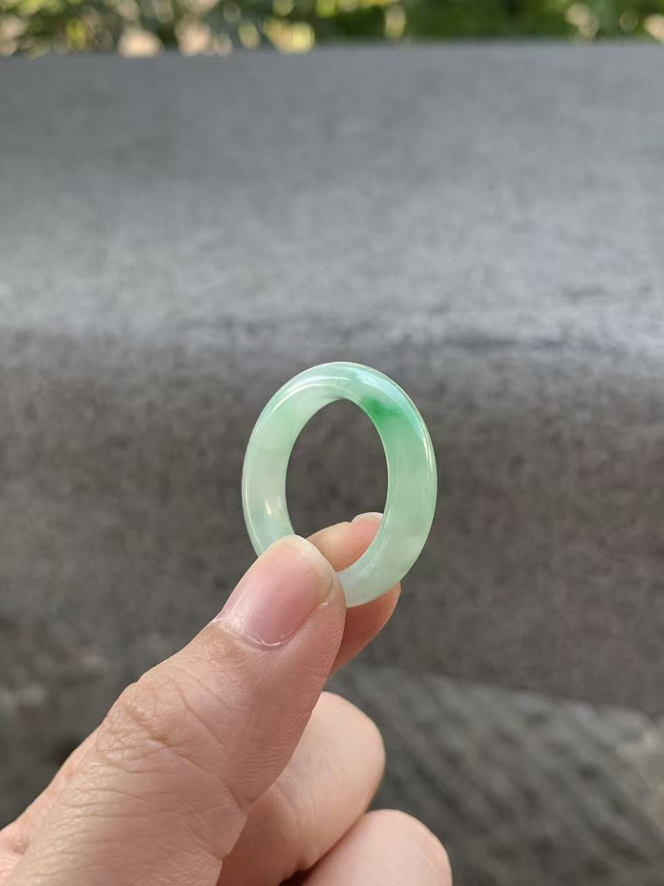 Yuanjiu Jewelry - Natural Jadeite Ring with Floating Green, Elegant and Enchanting