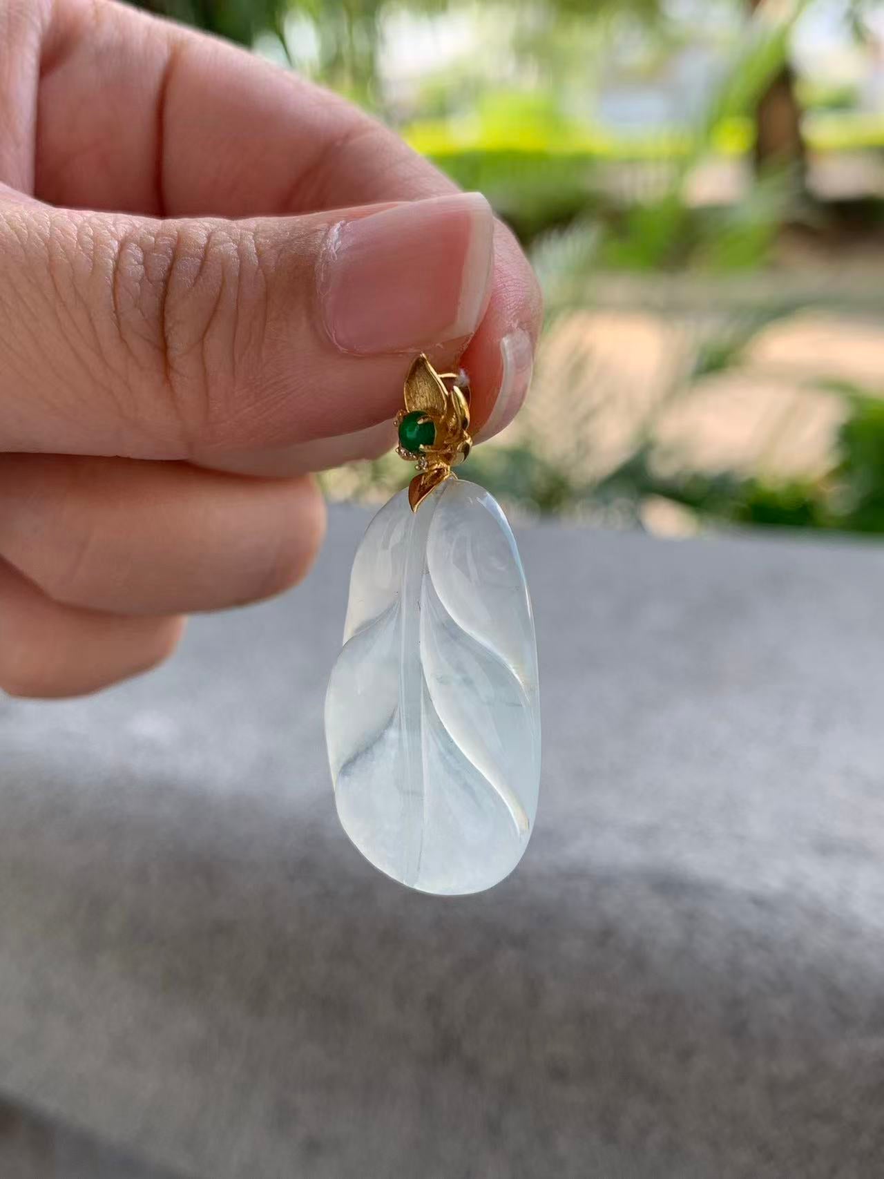 Yuanjiu Jewelry - Natural Icy White Jadeite Leaf Pendant with Vibrant Green Jadeite in 18K Gold, Exquisitely Elegant