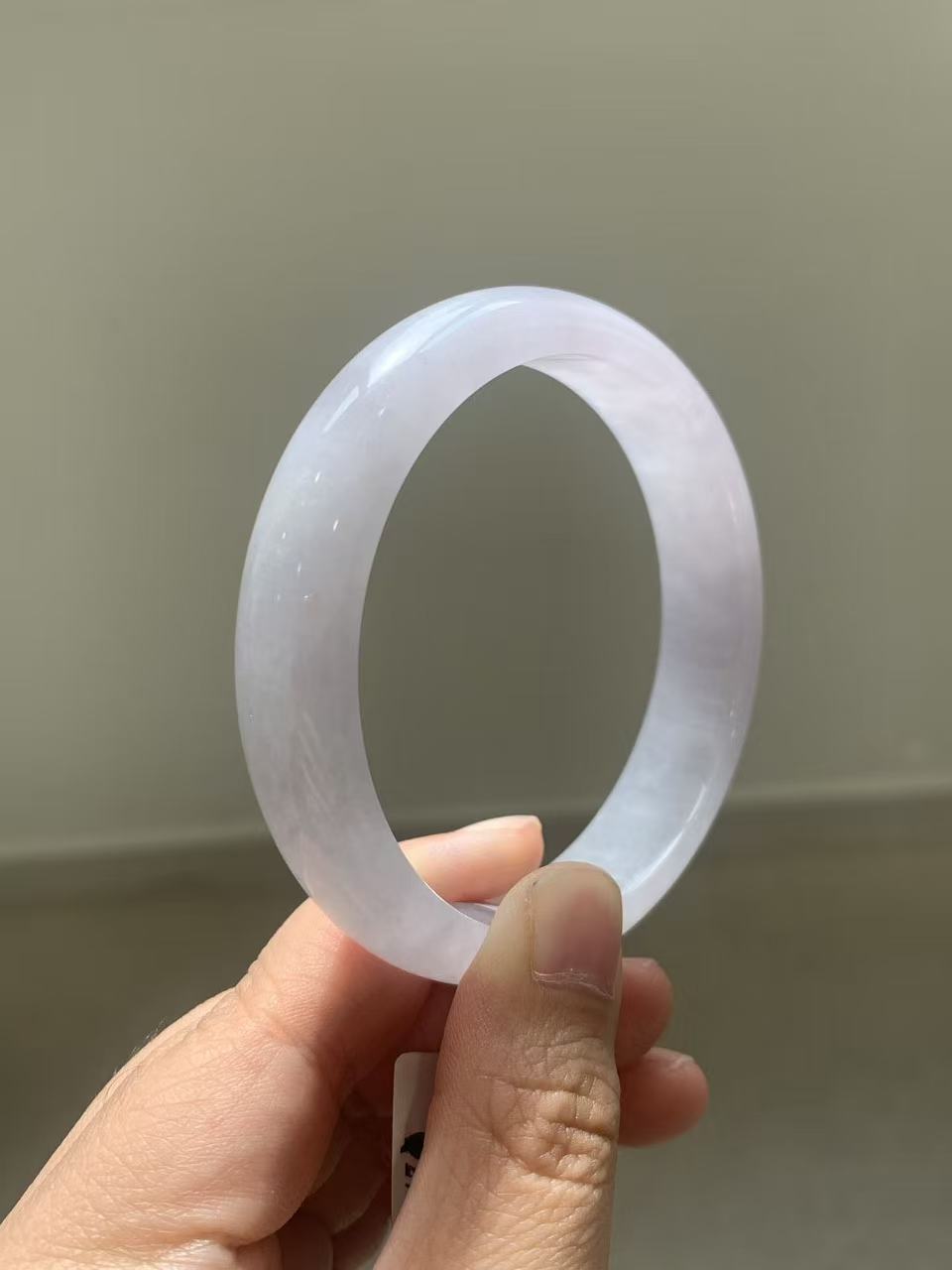 Yuanjiu Jewelry - Natural Pale Lavender 'White Moonlight' Jadeite Bangle, Elegant and Refined, Size 57.6mm