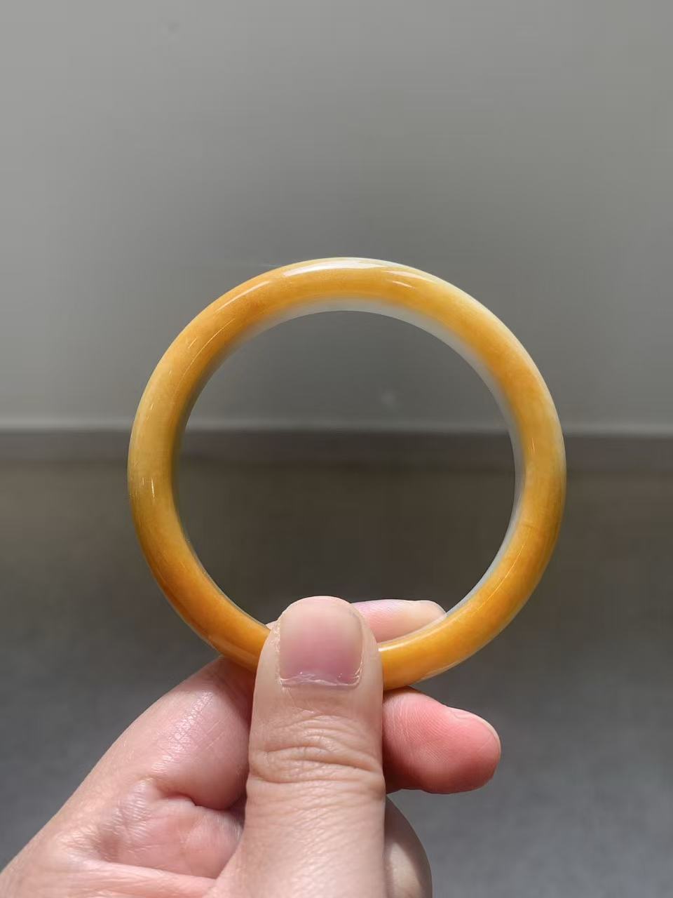 Yuanjiu Jewelry - Natural Yellow Jadeite and White Jade Bangle, Elegant and Refined, Size 54.8mm