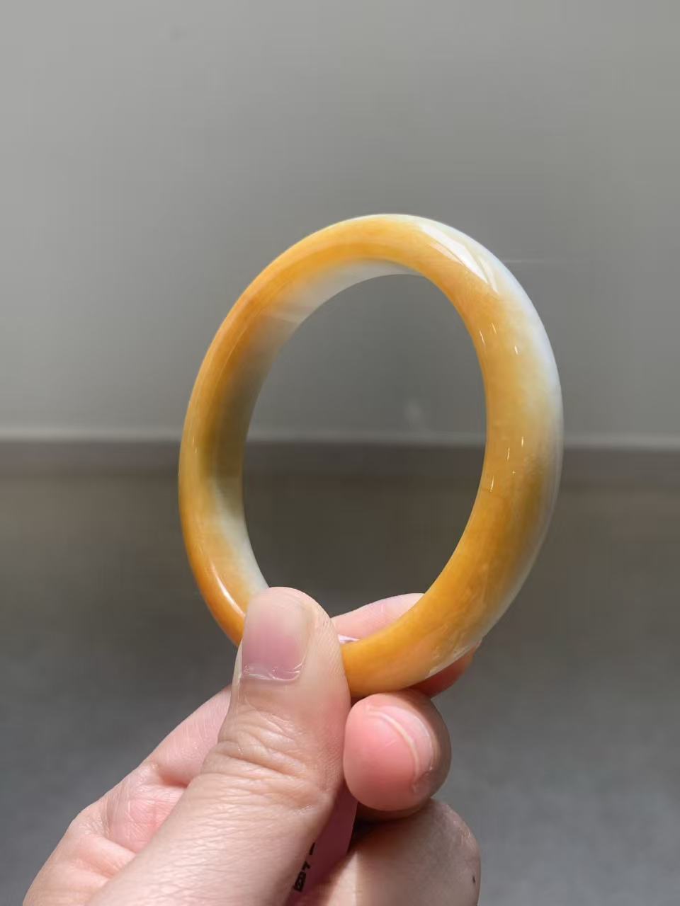 Yuanjiu Jewelry - Natural Yellow Jadeite and White Jade Bangle, Elegant and Refined, Size 54.8mm