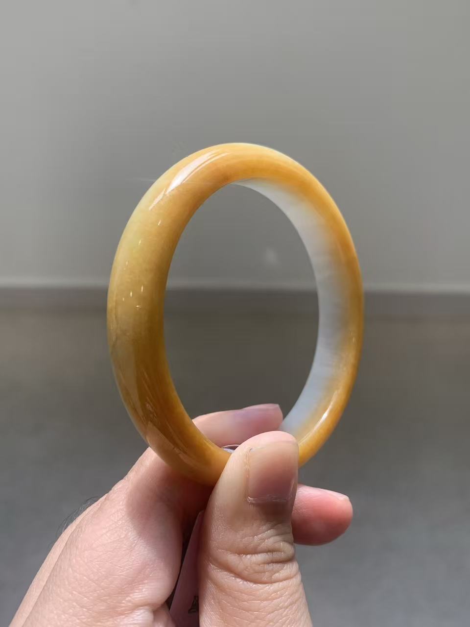 Yuanjiu Jewelry - Natural Yellow Jadeite and White Jade Bangle, Elegant and Refined, Size 54.8mm
