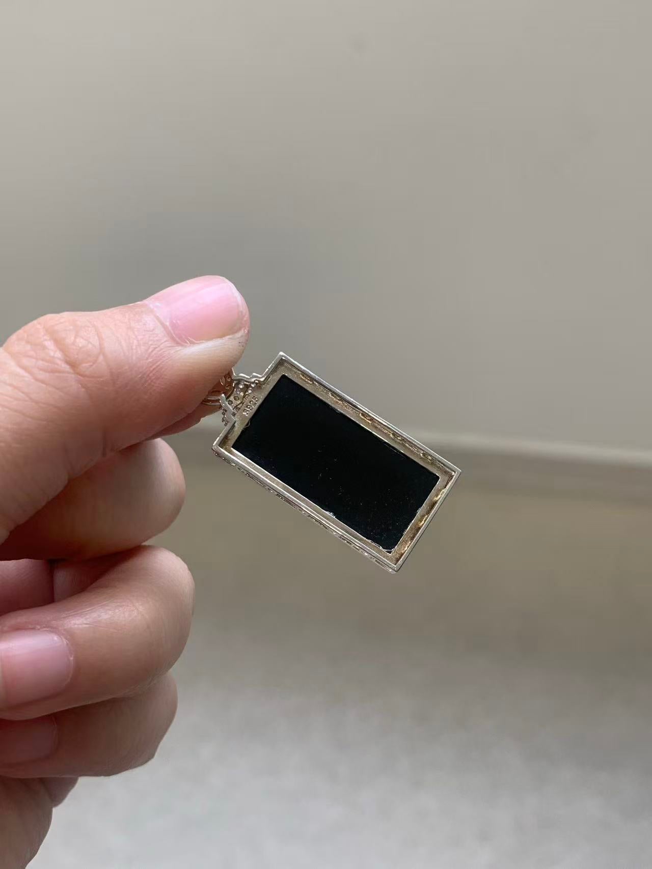 Yuanjiu Jewelry - Natural Black Jadeite Pendant, 18K Gold Inlaid, Elegant and Beautiful