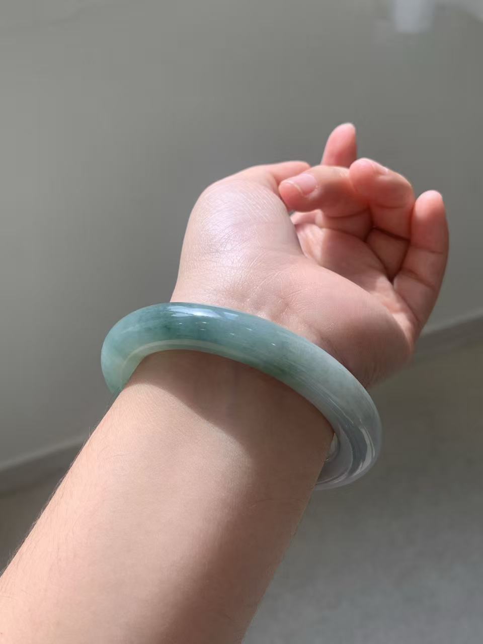 Yuanjiu Jewelry - Natural Lake Blue Jadeite Bangle, Elegant and Refined, Size 55.7mm
